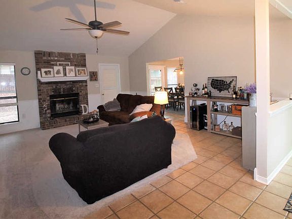 5th image of 612 Kathleen Ct