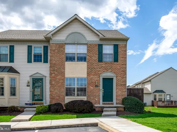 610 Cobblestone Ln, Lancaster, PA 17601