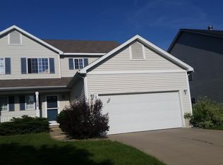 1609 Glacier Hill Dr, Madison, WI 53704