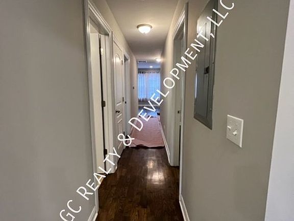 5th image of 1727 W Albion Ave APT 1