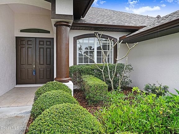 5th image of 5907 Arlington Cir