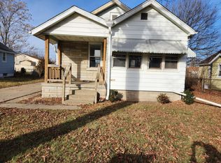 1411 Fisher St, Pekin, IL