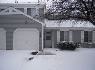 816 Minnesota Cir #816, Carol Stream, IL 60188