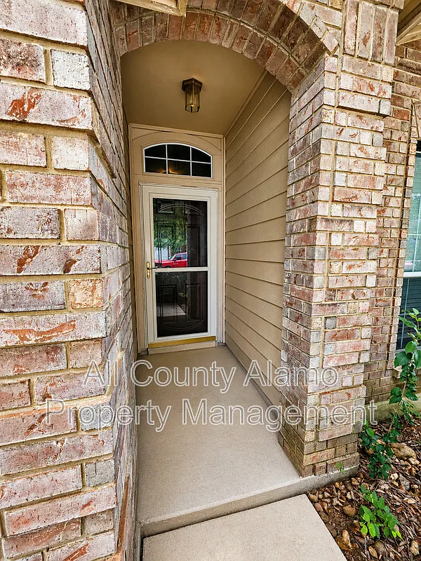 3 bed, 2.0 bath, 1500 sqft, $1,795 — Photo 4