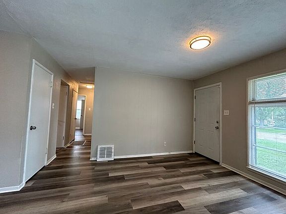 4th image of 10343 Renfrew Dr
