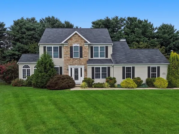 4028 Bunker Ct, Mount Airy, MD 21771