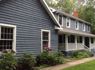 8325 Lincoln Dr, Chesterland, OH 44026