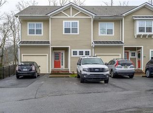 40 Foxden Dr, FLETCHER, NC 28732