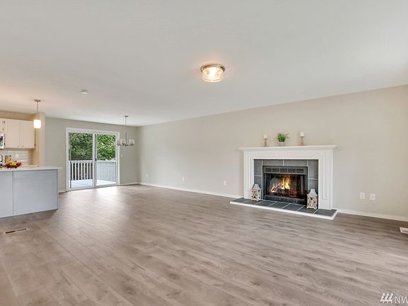 3rd image of 20401 120th Street Ct E