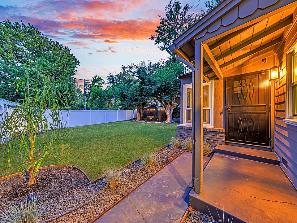 Low Maintenance Landscaped Yard.