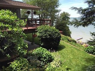 30422 Lake Rd, Bay Village, OH 44140