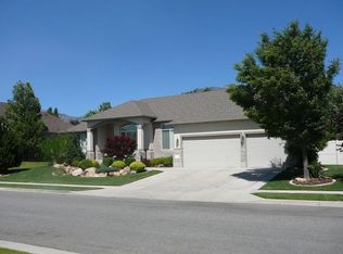 9613 S Glass Slipper Rd, Sandy, UT 84092