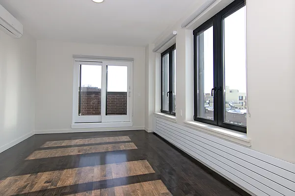 Rented by Modern Spaces | media 32