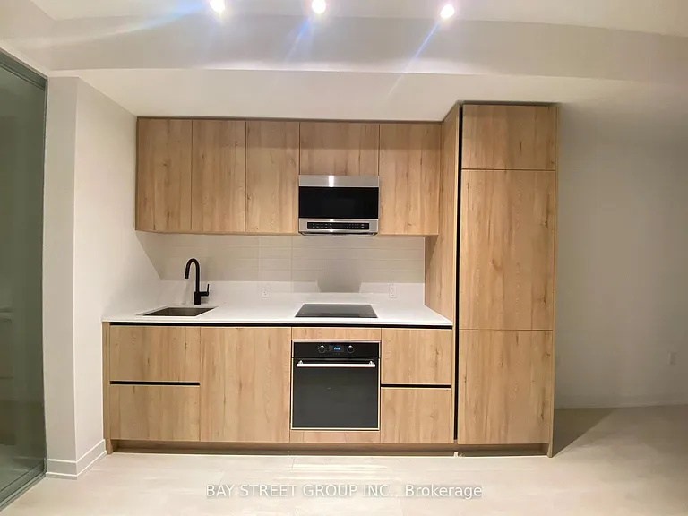 127 Broadway Ave #1501 — Photo 3