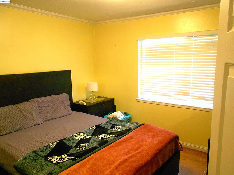 1257 Henderson Ln — Photo 12