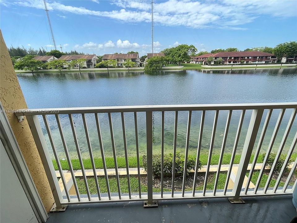 460 NW 214th St APT 205, Miami Gardens, FL 33169 Zillow