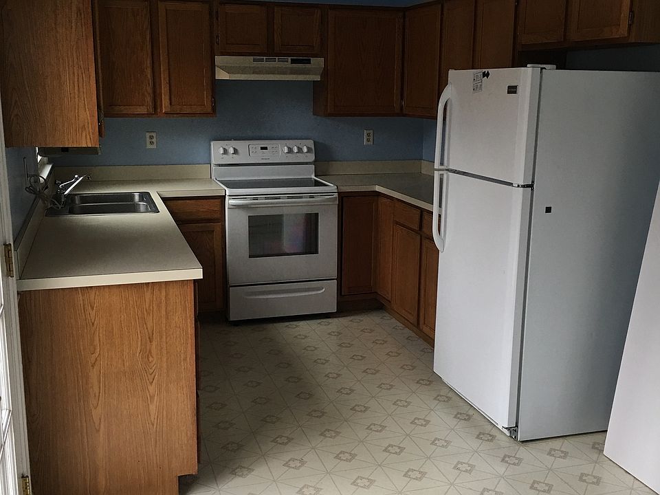 1st image of 3076 Arrowhead Dr