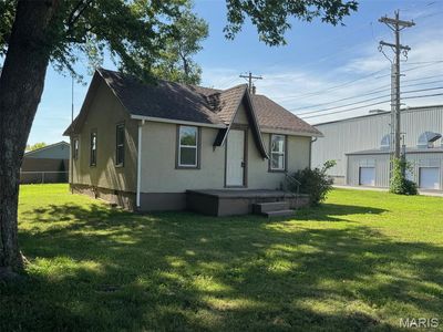 1355 Springfield Rd, Lebanon, MO, 65536