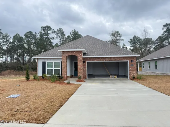 15899 Blue Ridge Dr, Gulfport, MS 39503