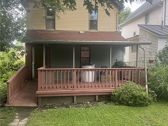 2nd image of 381 E 7th St