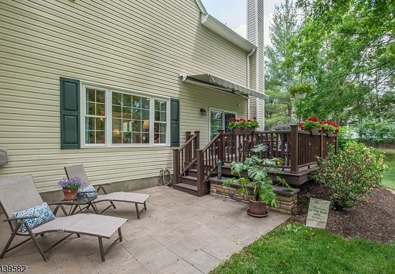 31 Cooper Ln — Photo 31