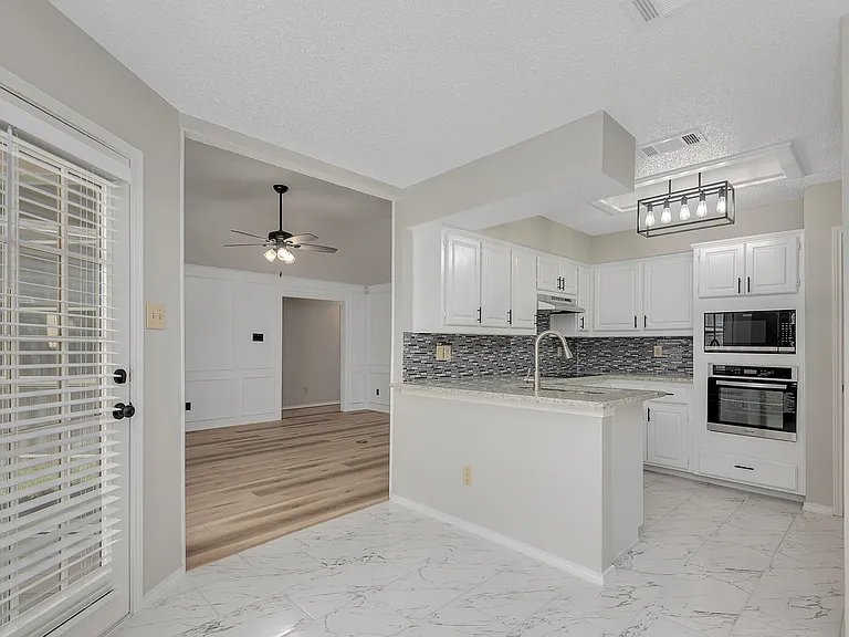 717 Marble Canyon Cir — Photo 15
