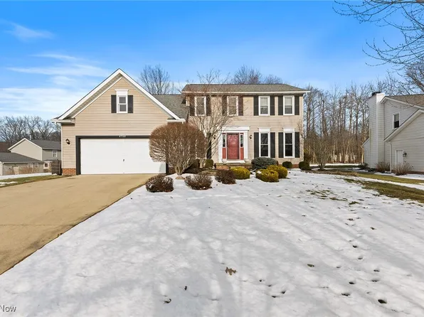 4750 Squire Dr, Northfield, OH 44067