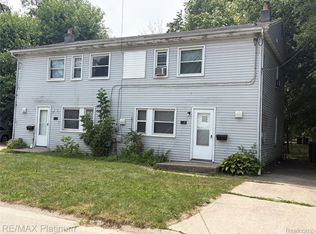 2336 Deerfield Ct, Westland, MI 48186