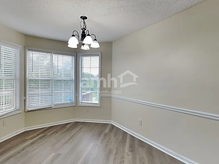 304 High Point Pl — Photo 5