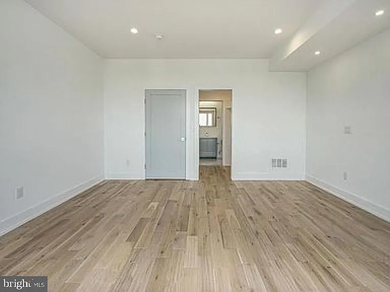 1544 S 20th St #B — Photo 25