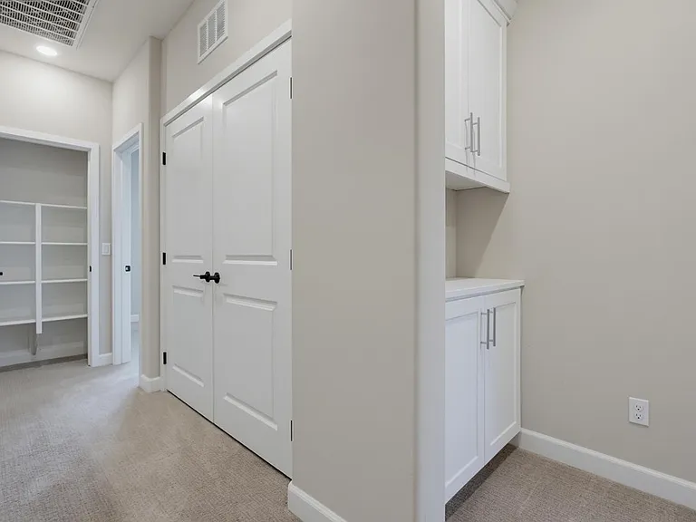 1577 Castillo #8 — Photo 14