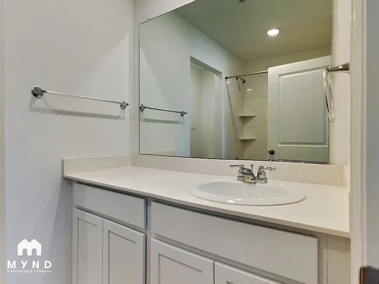 513 Brook Terrance Ln — Photo 18