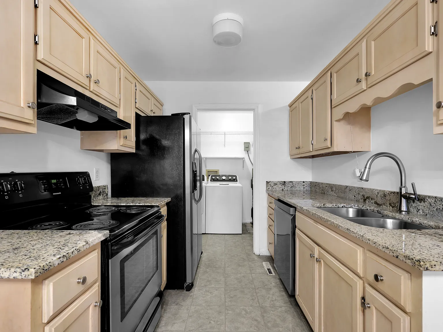 5028 Greer Station Dr — Photo 3