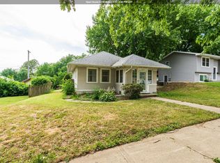 1027 1st Ave SE, Le Mars, IA 51031