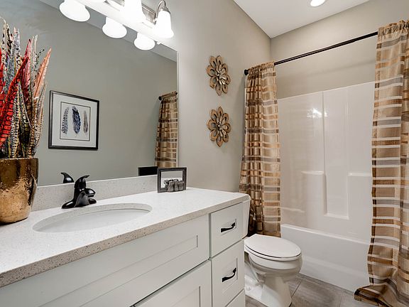 5th image of 4239 Rolling Meadows Ln