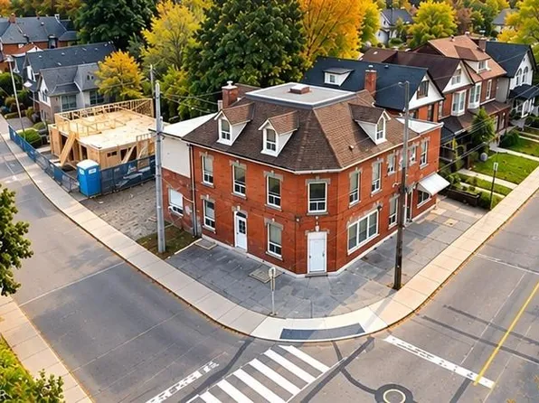 74 Locke St N, Hamilton, ON L8R 3A5