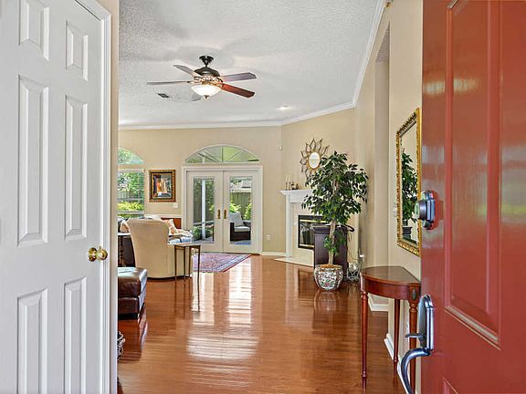 5th image of 4824 Susanna Woods Ct