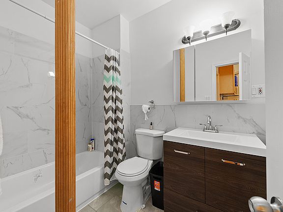 5th image of 201 E 82nd St #3A