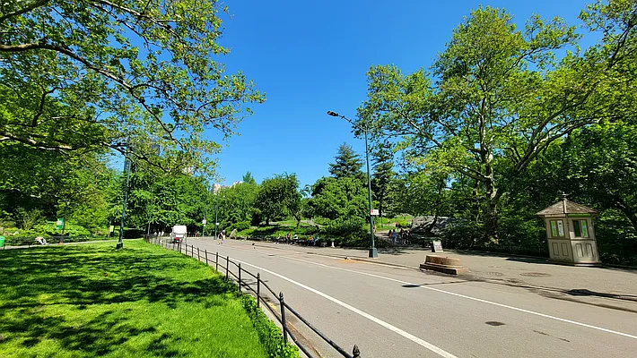 Rented by R New York | media 34