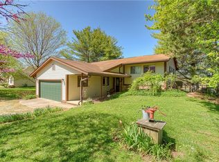 9081 N Pumpkinvine Rd, Fairland, IN 46126