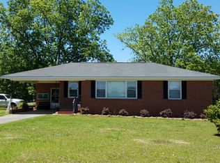 41 Red Devil Dr, Hawkinsville, GA 31036