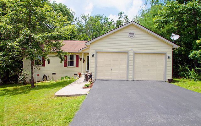 1st image of 120 Fairhaven Dr