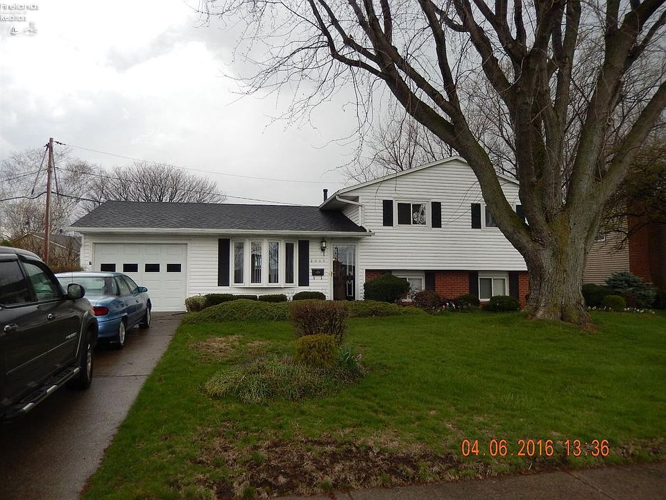 1st image of 2905 E Bayview Ln