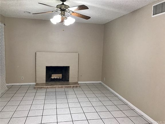 4th image of 2624 Damien Ave