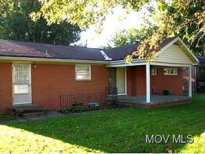 2nd image of 3311 Kim St