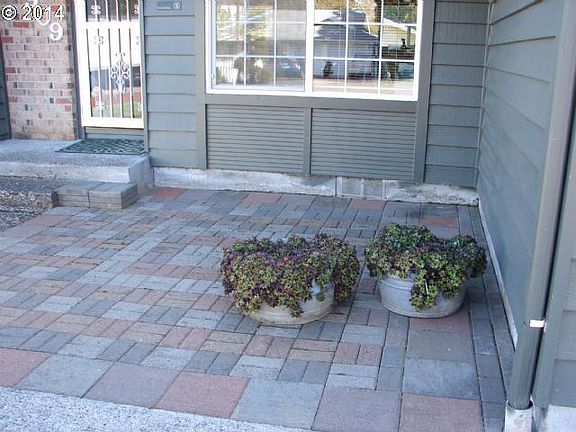 2nd image of 1909 NW 98th St