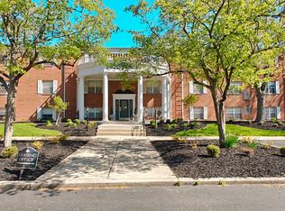 4577 Olentangy River Rd APT 103, Columbus, OH 43214