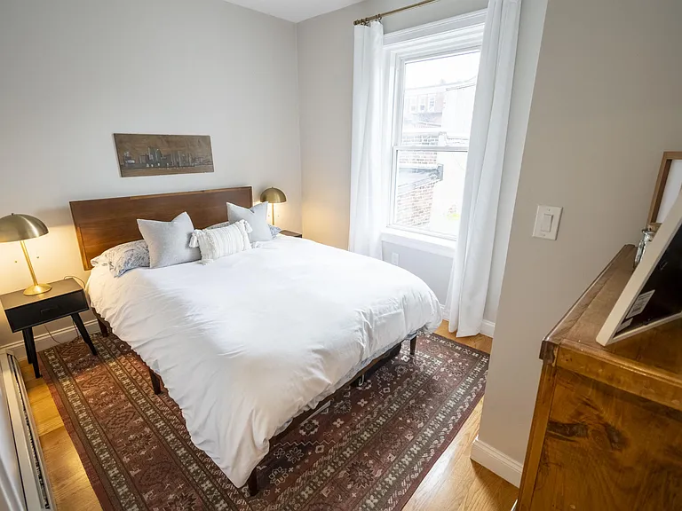 81 Prince St #4 — Photo 11
