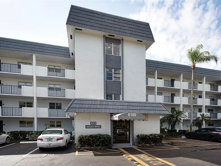 6100 NW 44th St #302 — Photo 30