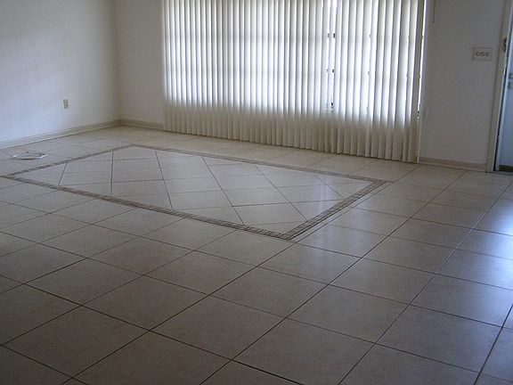 Living room without furniture